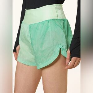 Nike Dri Fit 2 in 1 Women’s Green Running Shorts Size Medium NWT